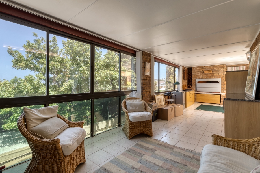 3 Bedroom Property for Sale in Die Wingerd Western Cape